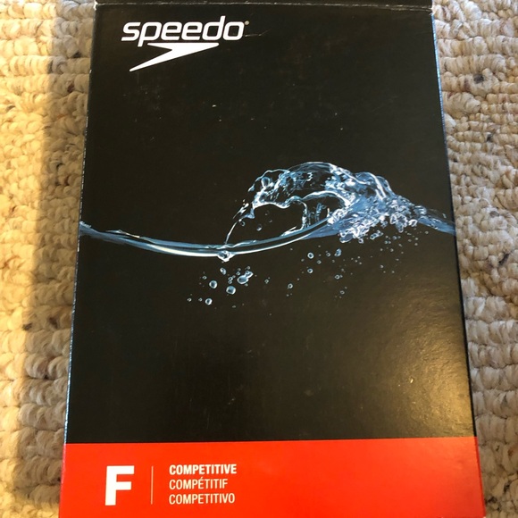 BNWT Competitive Speedo Swim Suit Size 30 - Picture 9 of 9